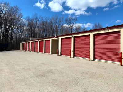 Storage Units at Access Storage - London Longwoods - 3425 Roe Street, London, ON
